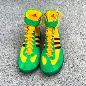 Men’s size 9 1/2 wrestling shoes- good condition